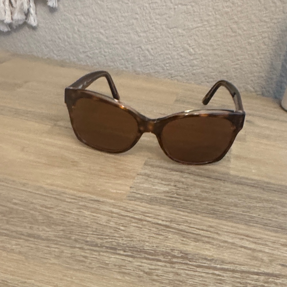 Dkny Tortoise Shell Sunglasses - image 6